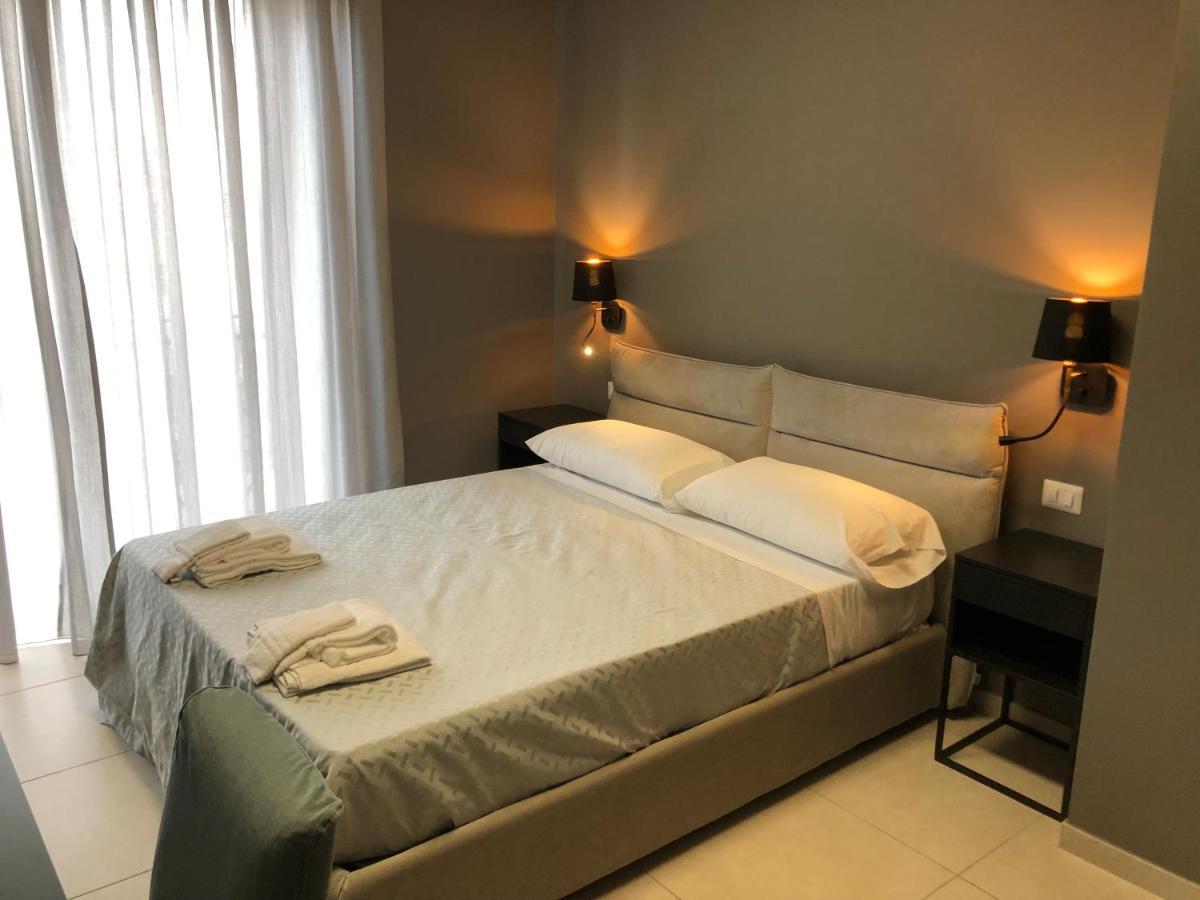 Dante 11 Guesthouse By Apulia Accommodation Bari Dış mekan fotoğraf
